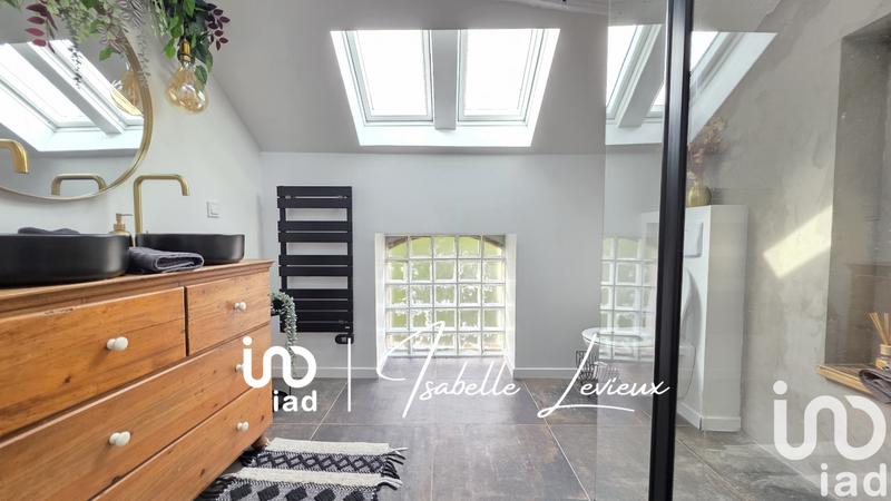 Maison - 200 m² - 8 pièces