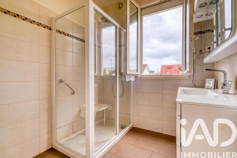 Maison - 95 m² - 3 pièces