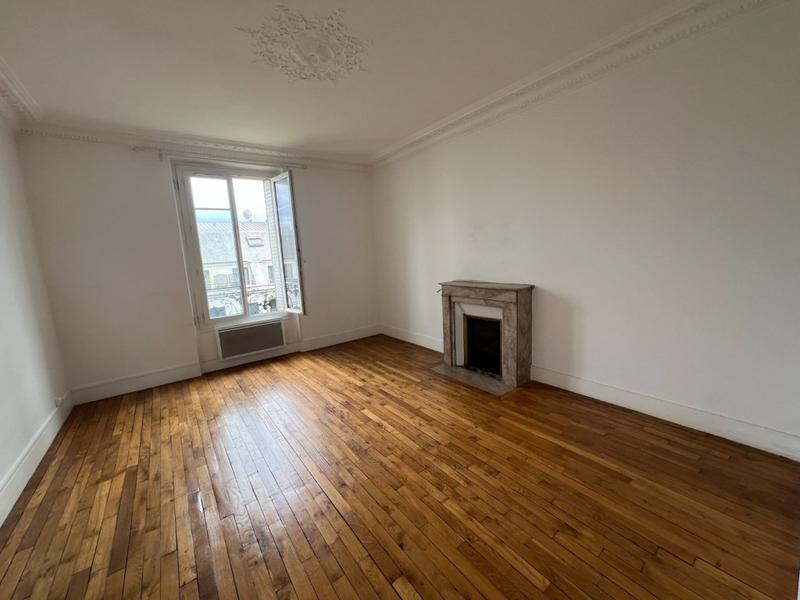 Immeuble - 2 270 m²