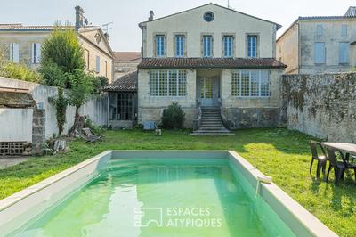 Maison bourgeoise - 250 m² - 8 pièces