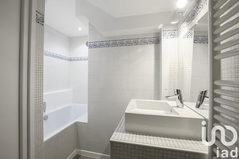 Loft - 128 m² - 4 pièces