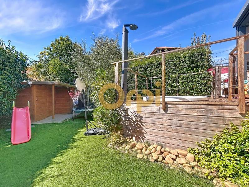 Maison - 76 m² - 4 pièces