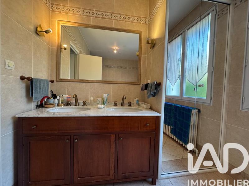 Maison - 80 m² - 5 pièces