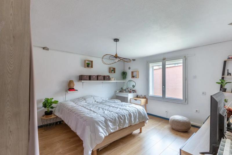 Maison - 165 m² - 8 pièces