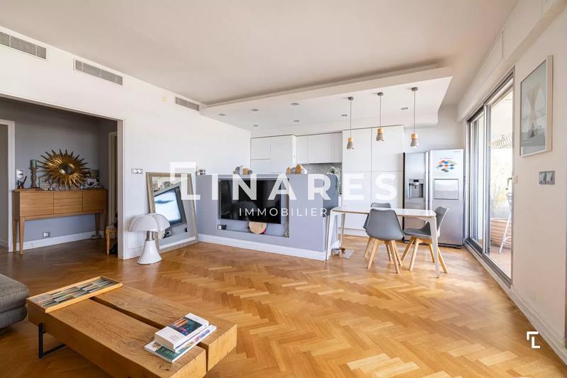 Appartement - 90 m² - 4 pièces