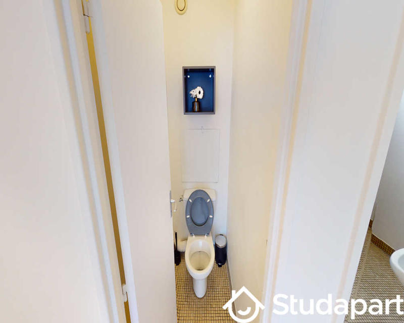 Chambre - 70 m² - 1 pièce