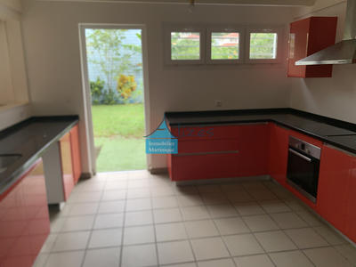 Maison - 87 m² - 4 pièces