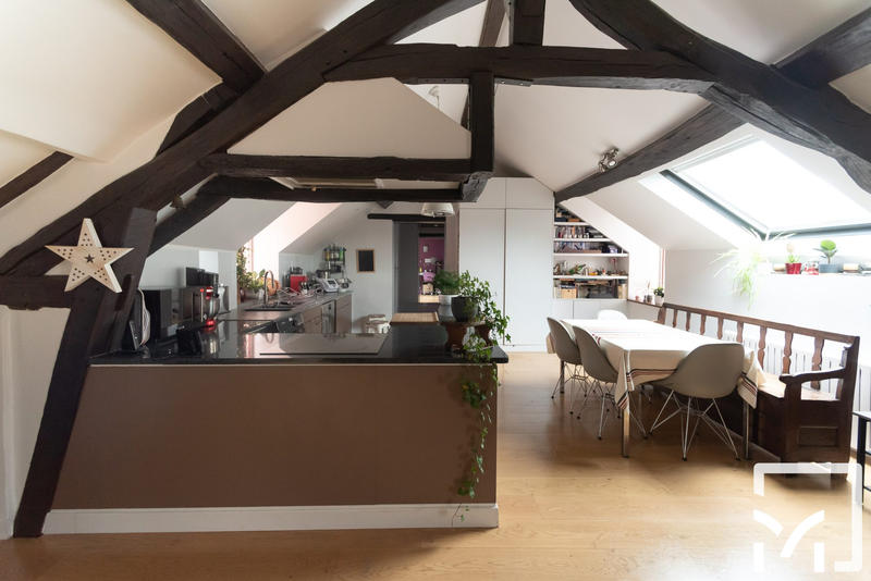 Appartement - 102 m² - 4 pièces