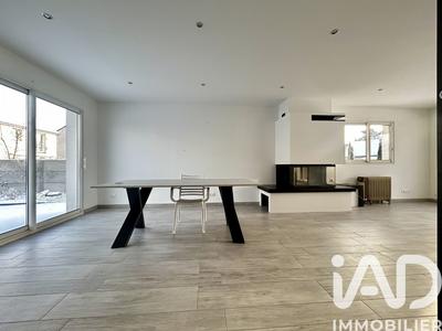 Maison - 126 m² - 5 pièces