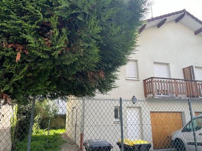 Maison - 102 m² - 4 pièces