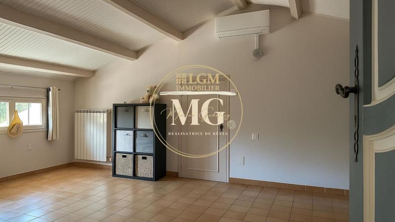 Maison - 219 m² - 4 pièces