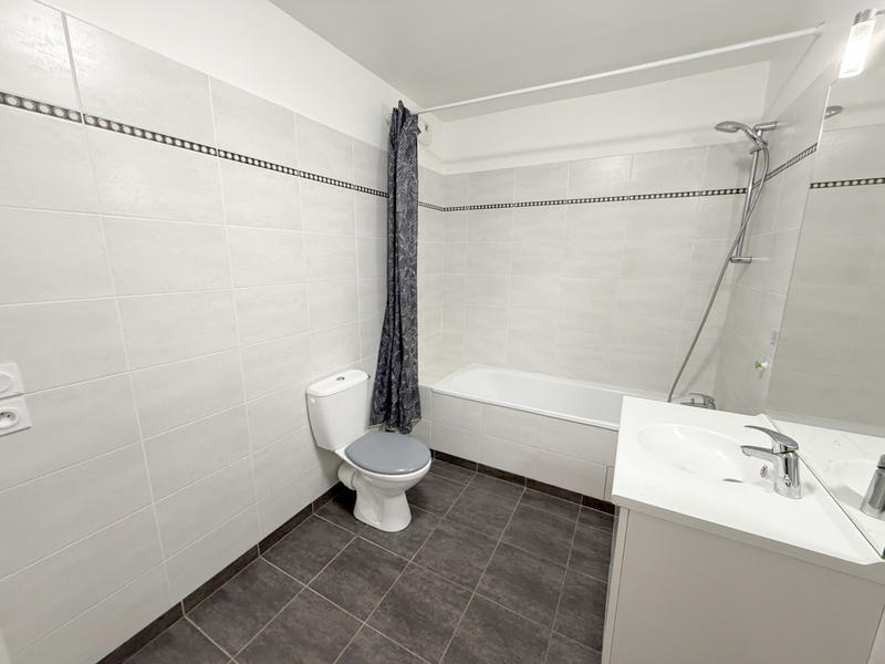 Appartement - 86 m² - 4 pièces