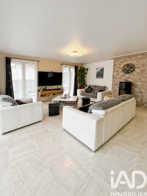 Maison - 165 m² - 8 pièces