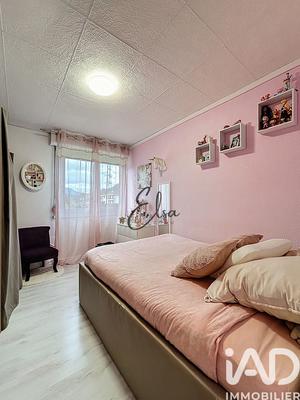 Appartement - 93 m² - 5 pièces