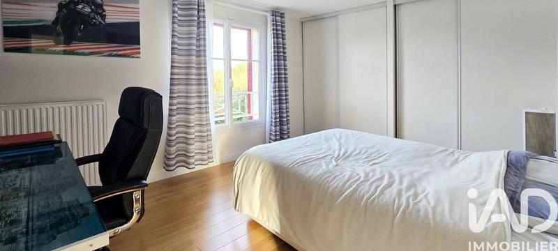 Maison - 228 m² - 7 pièces