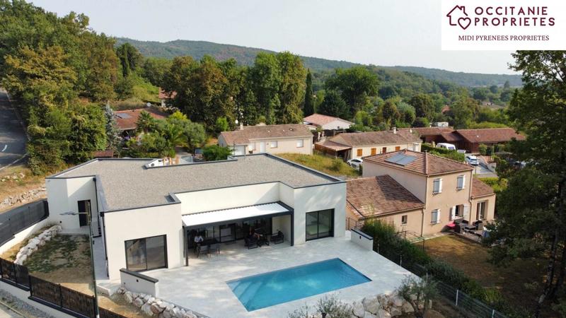 Villa - 142 m² - 6 pièces