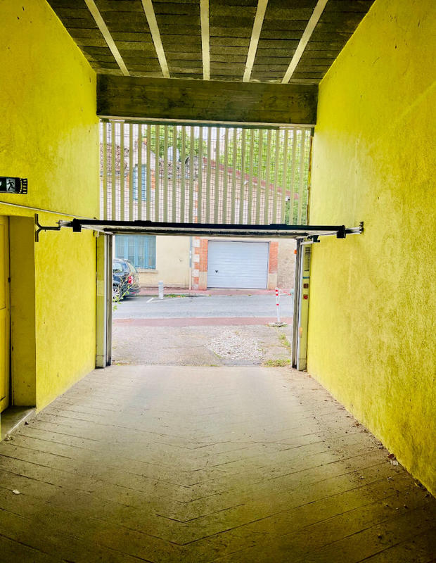 Parking / Garage - 50 m²