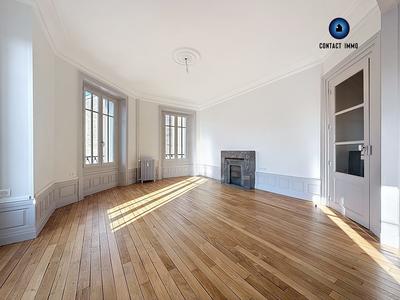 Appartement - 126 m² - 5 pièces