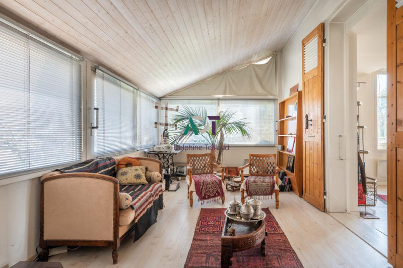 Appartement - 130 m² - 6 pièces