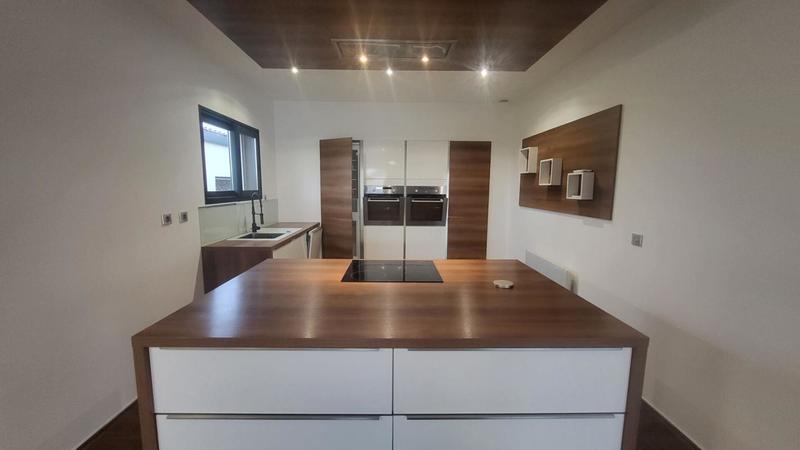 Maison - 110 m² - 4 pièces