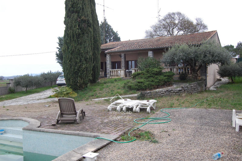 Maison - 139 m² - 5 pièces