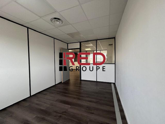 Bureau - 124 m² - 7 pièces