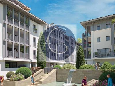 Appartement - 94 m² - 4 pièces