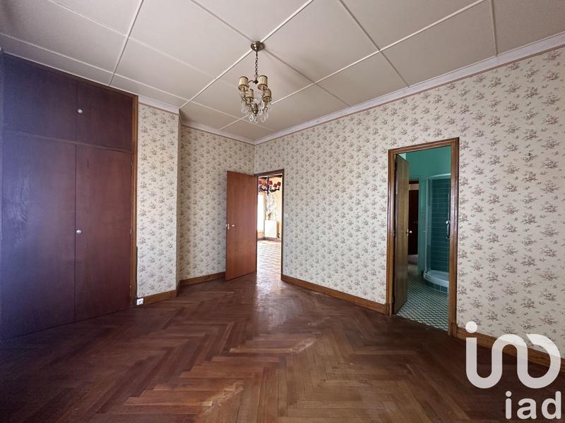 Maison - 158 m² - 8 pièces