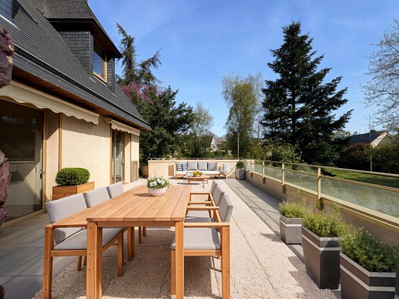 Maison ancienne - 228 m² - 7 pièces