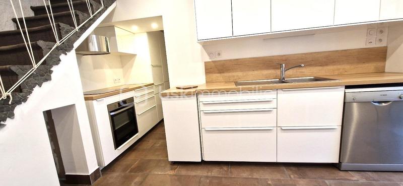 Appartement - 100 m² - 5 pièces