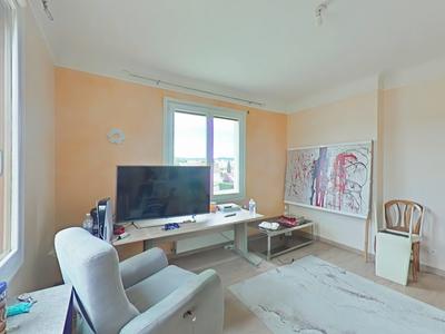 Maison - 245 m² - 10 pièces