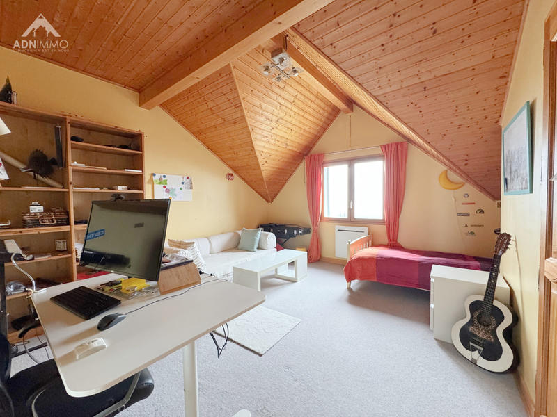 Maison - 200 m² - 6 pièces