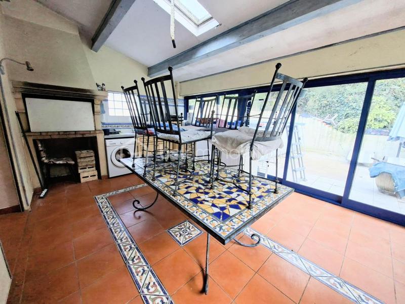 Maison - 200 m² - 6 pièces