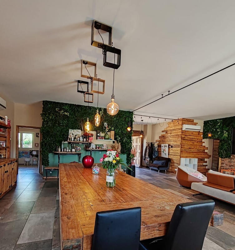 Villa - 322 m² - 5 pièces