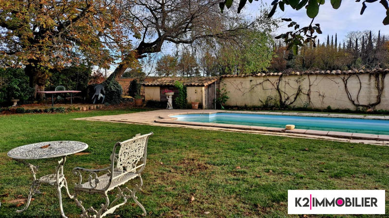 Maison - 486 m² - 14 pièces