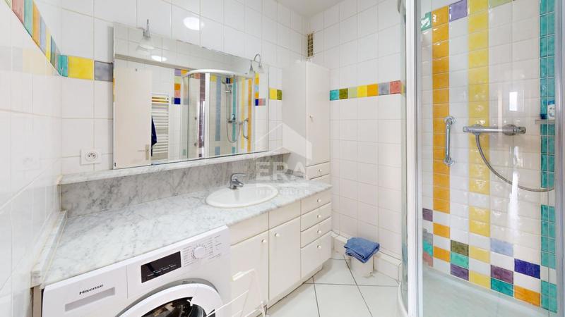 Appartement - 93 m² - 4 pièces