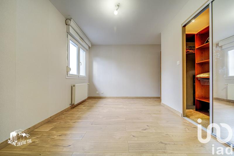 Maison - 138 m² - 8 pièces