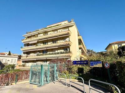 Appartement - 77 m² - 4 pièces