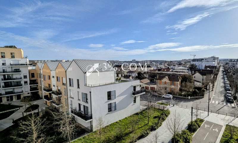 Appartement - 80 m² - 4 pièces