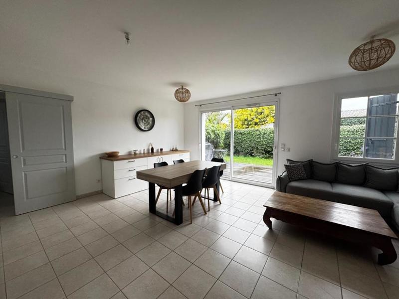 Maison traditionnelle - 70 m² - 4 pièces