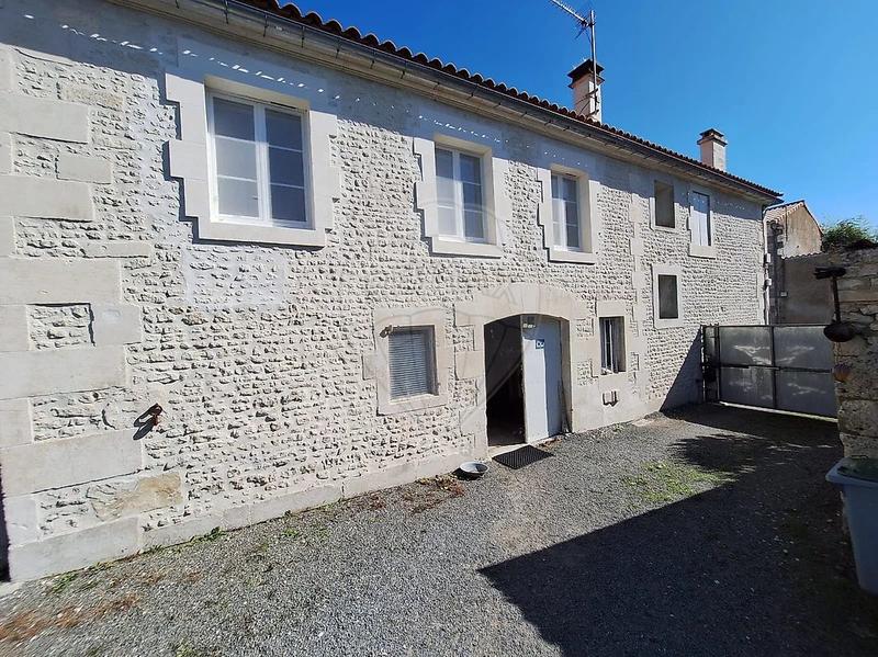 Maison de village - 193 m² - 7 pièces