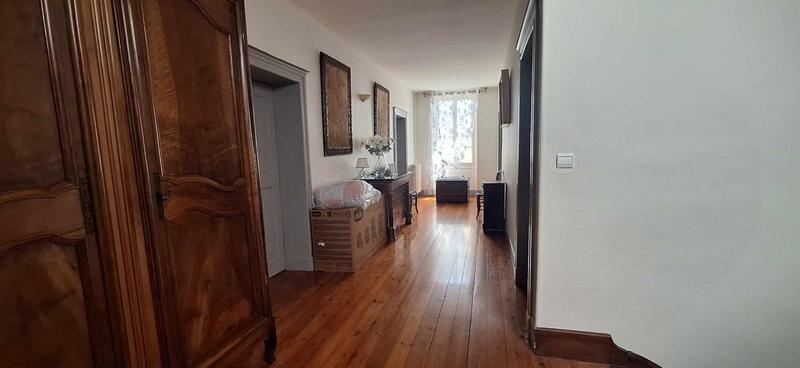 Maison de maîtres - 310 m² - 12 pièces