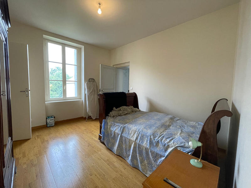 Maison - 317 m² - 13 pièces