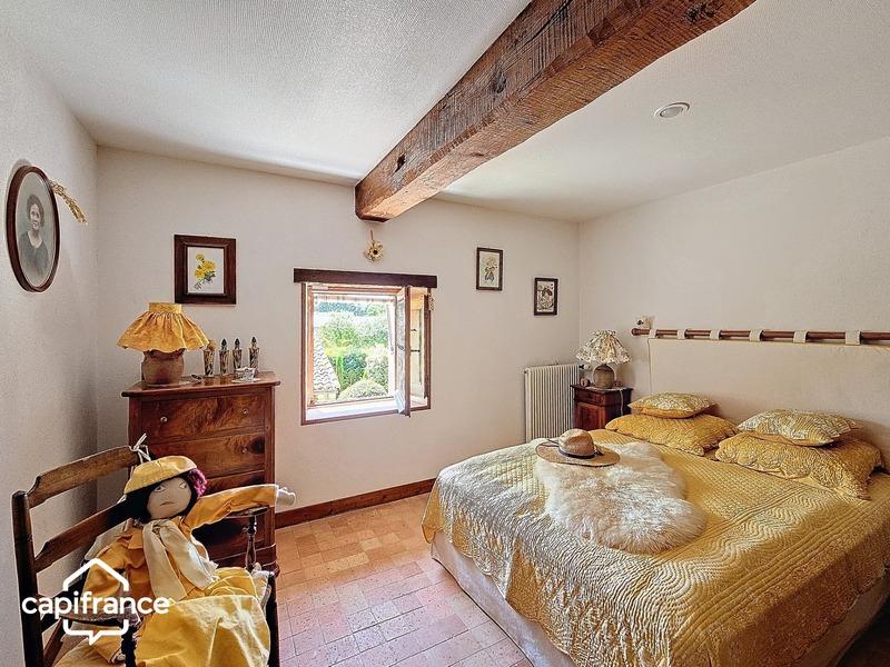 Maison - 182 m² - 6 pièces