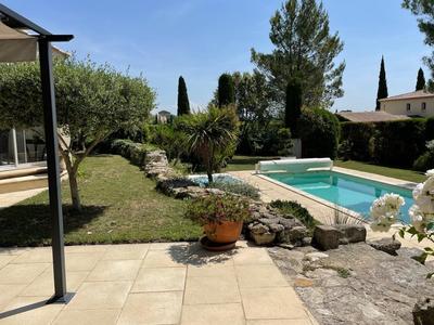 Villa - 196 m² - 7 pièces