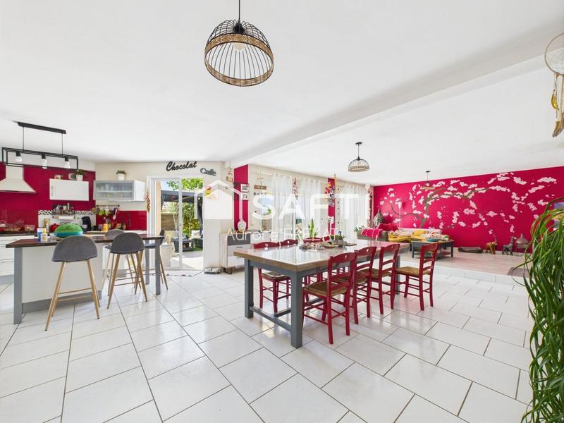 Maison - 174 m² - 5 pièces