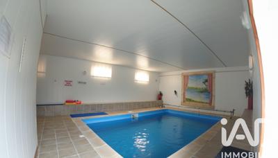 Maison - 350 m² - 25 pièces