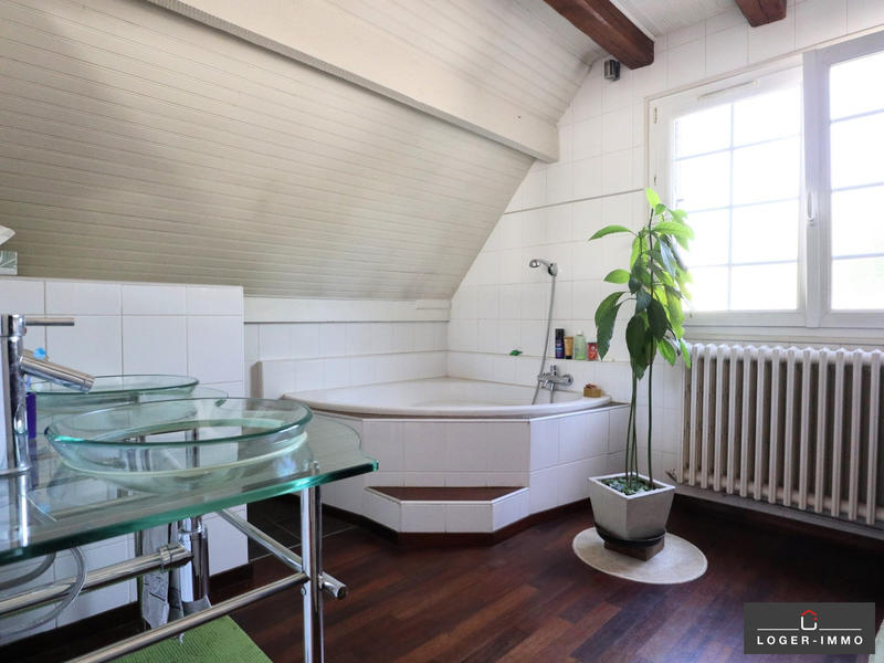 Maison - 148 m² - 8 pièces