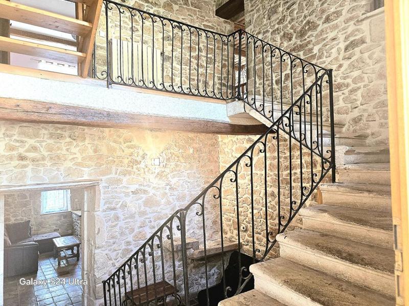 Demeure - 330 m² - 10 pièces