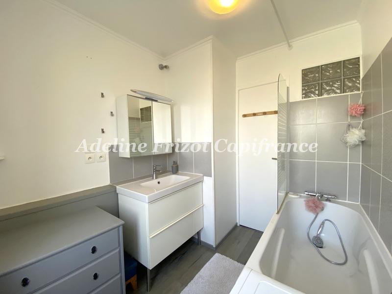 Appartement - 84 m² - 4 pièces